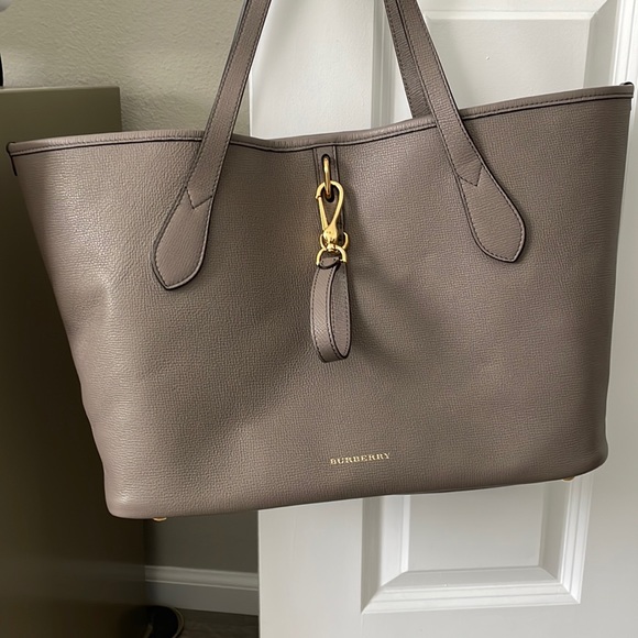 Authentic Burberry Tote - Picture 1 of 13